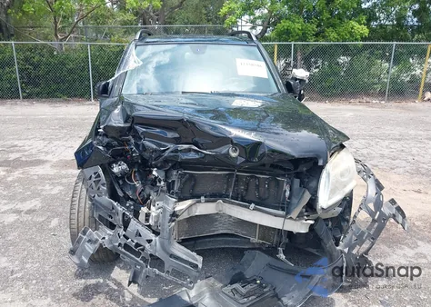 2011 Mercedes-Benz Glk 350 4Matic z USA, uszkodzony, nr VIN WDCGG8HB3BF574200